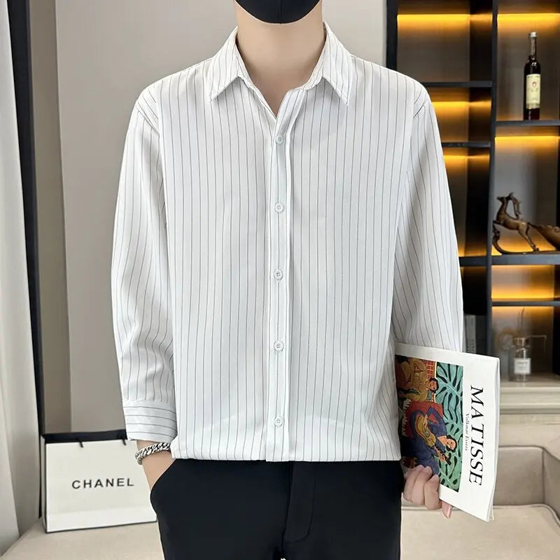 Camisa Social Listrada com Mangas 3/4