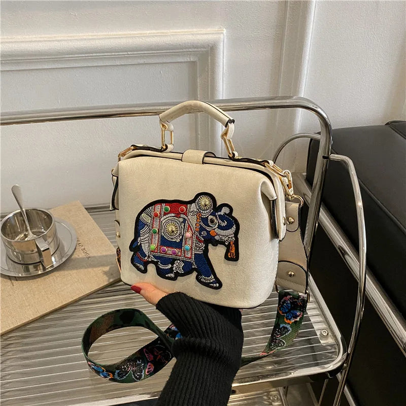 Bolsa Vintage Bordado Elefante