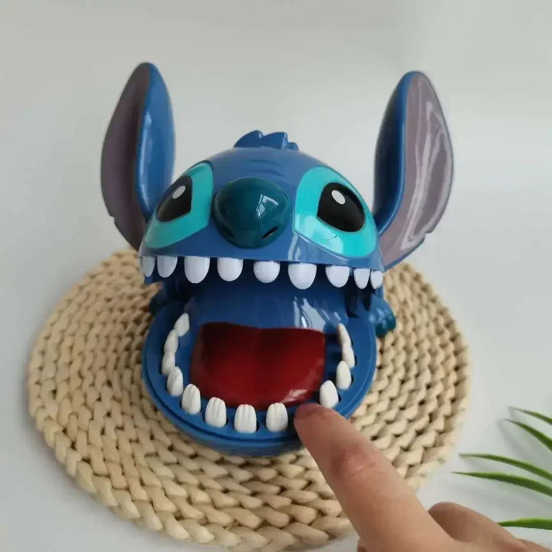 Stitch mordida dedo figuras anime ponto dentista empurrar os dentes engraçado modelo de jogo brinquedos presentes de aniversário para crianças brinquedo do bebê