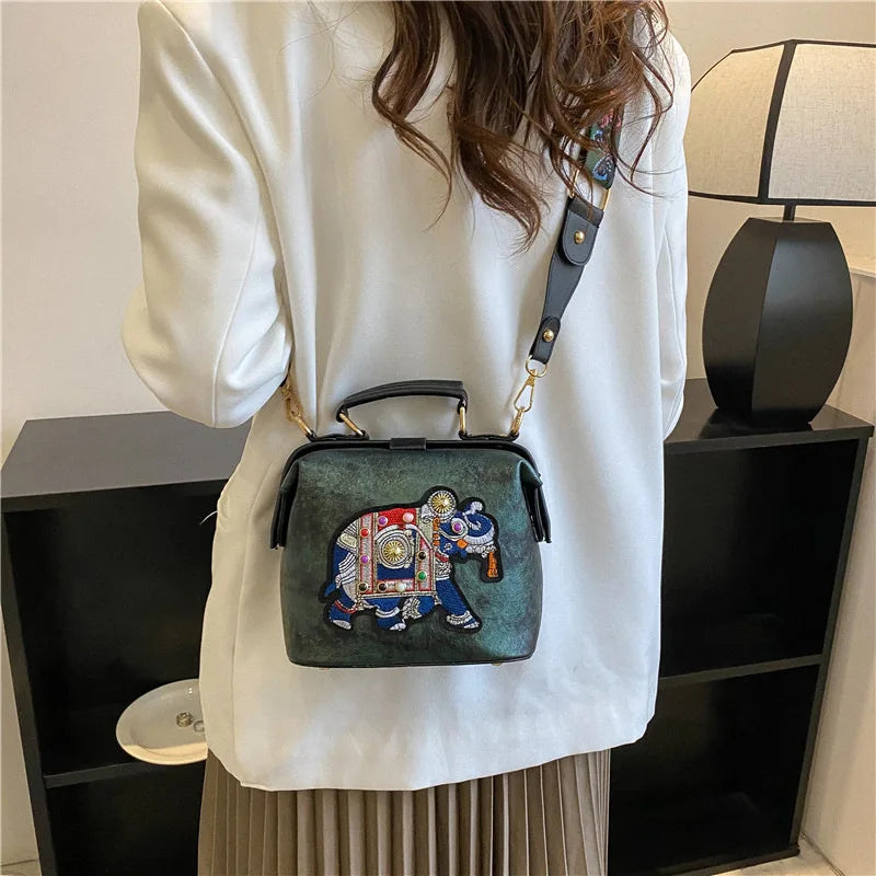Bolsa Vintage Bordado Elefante