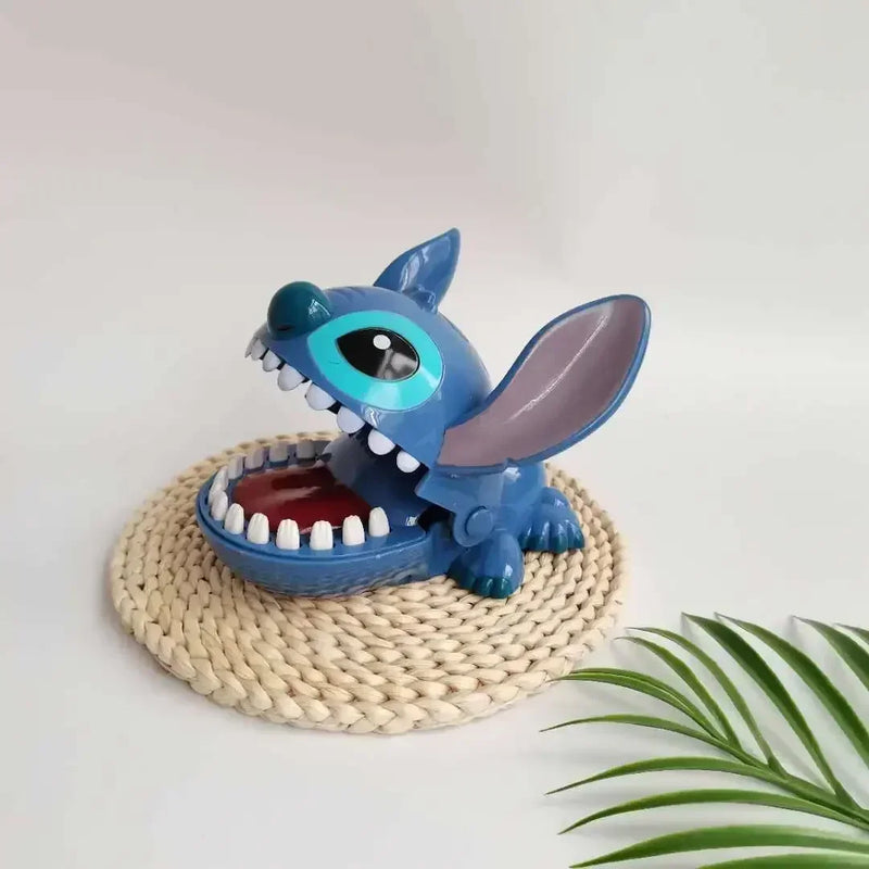 Stitch mordida dedo figuras anime ponto dentista empurrar os dentes engraçado modelo de jogo brinquedos presentes de aniversário para crianças brinquedo do bebê